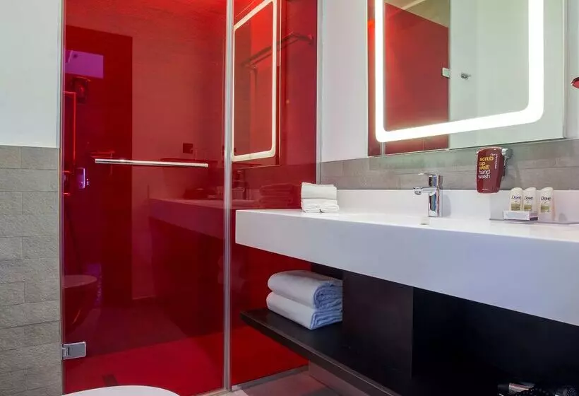 ホテル Park Inn By Radisson Istanbul Ataturk Airport