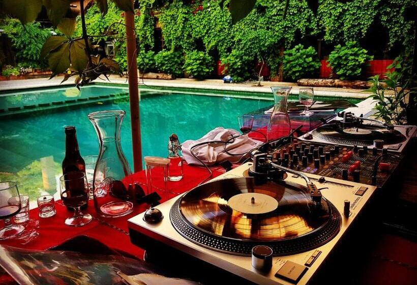 ホテル Restaurant Bujtina E Gjelit