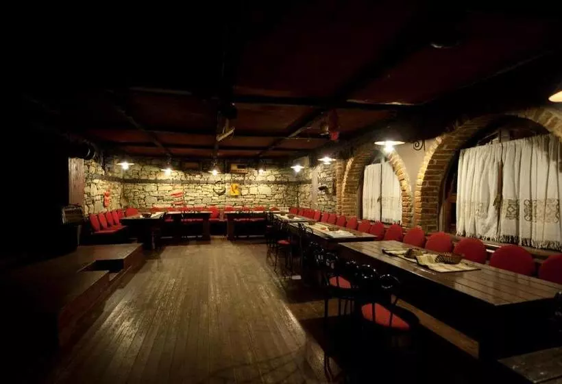 هتل Restaurant Bujtina E Gjelit