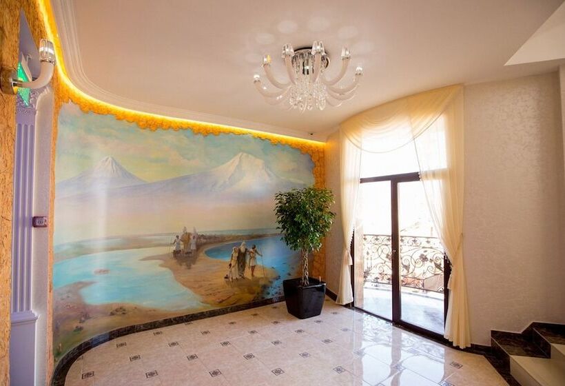 فندق Shine House