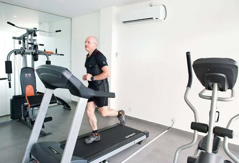 בית מלון כפרי The Beach Apartments