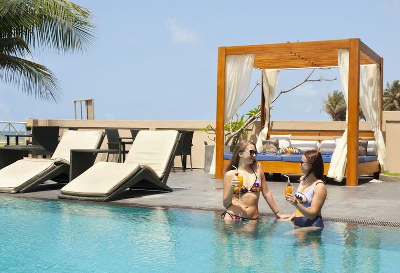 בית מלון כפרי The Beach Apartments