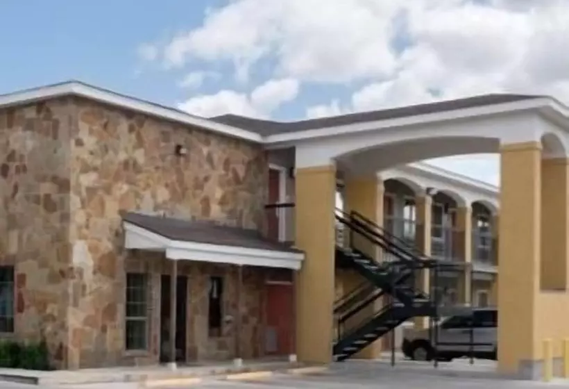 モーテル Super 8 By Wyndham San Antonio Near Fort Sam Houston