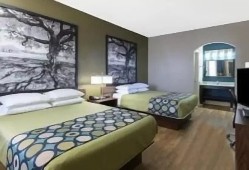 モーテル Super 8 By Wyndham San Antonio Near Fort Sam Houston