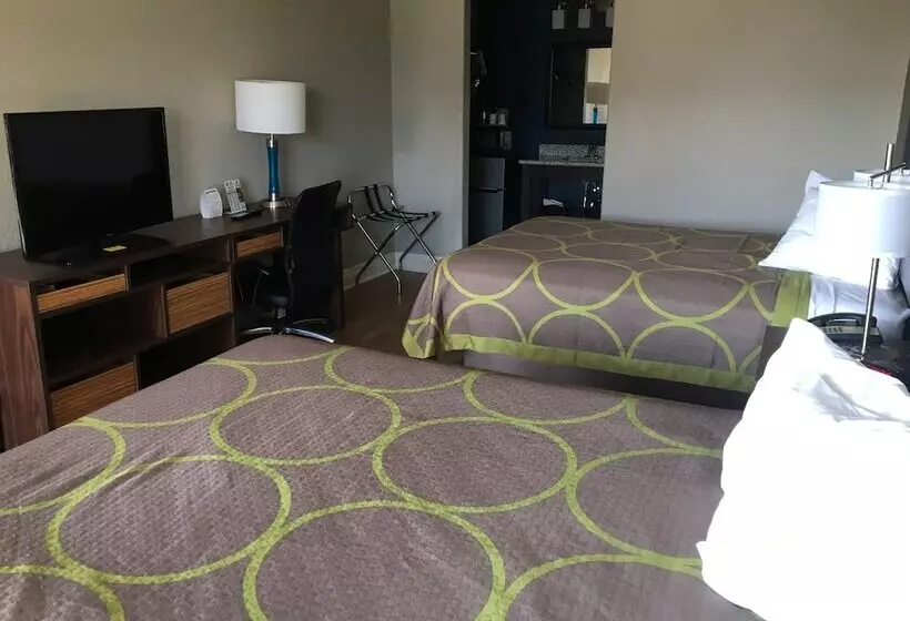モーテル Super 8 By Wyndham San Antonio Near Fort Sam Houston