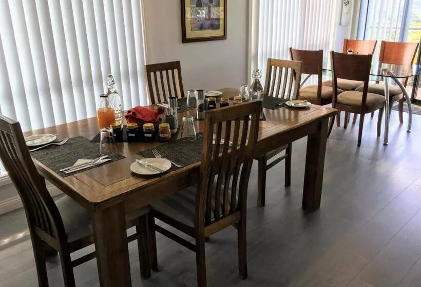 Пансион Storm Bay B & B