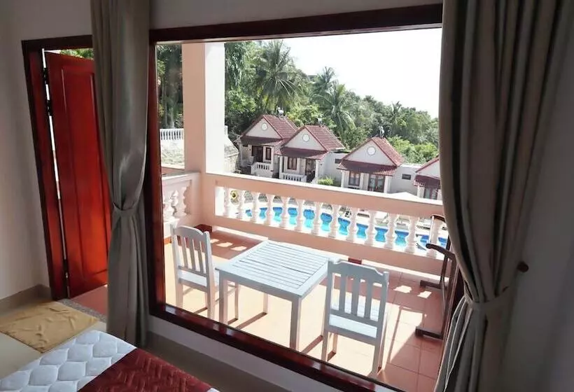 استراحتگاه Hong Bin Bungalow