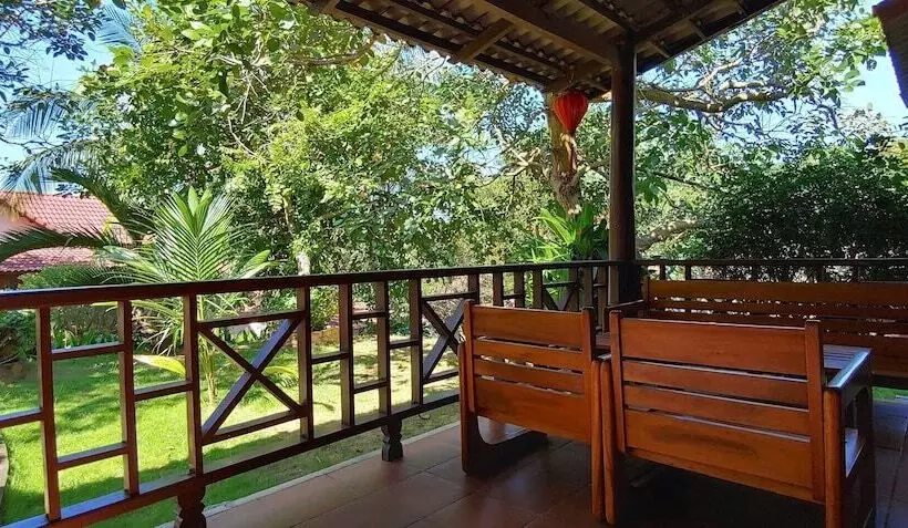 استراحتگاه Hong Bin Bungalow