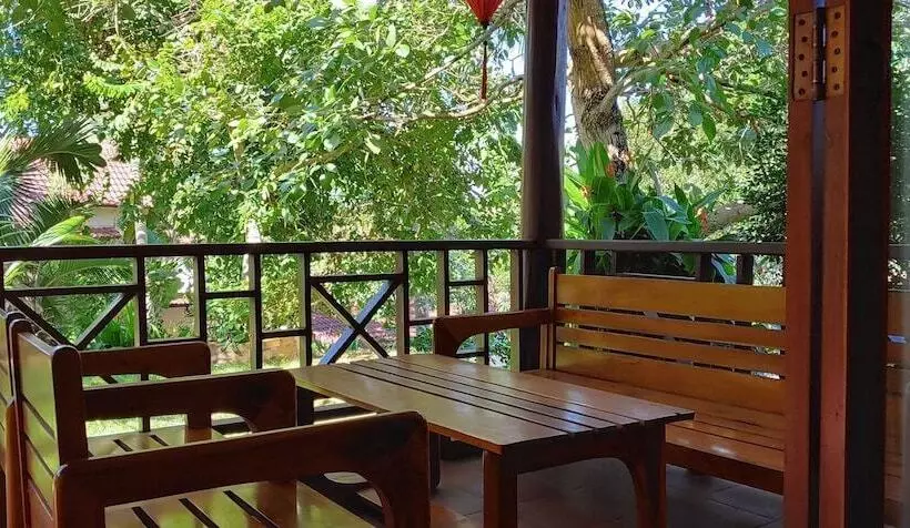 استراحتگاه Hong Bin Bungalow