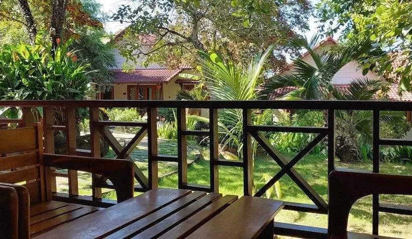 استراحتگاه Hong Bin Bungalow