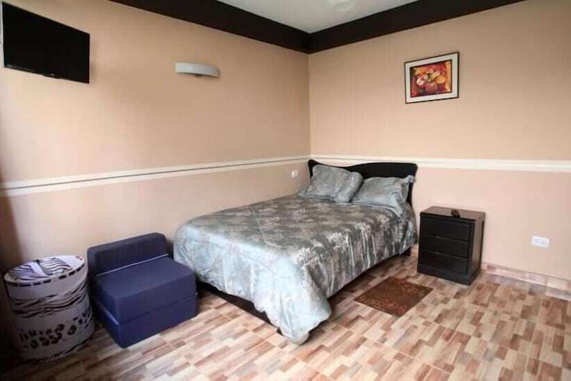 Общежитие The Florian's B&B