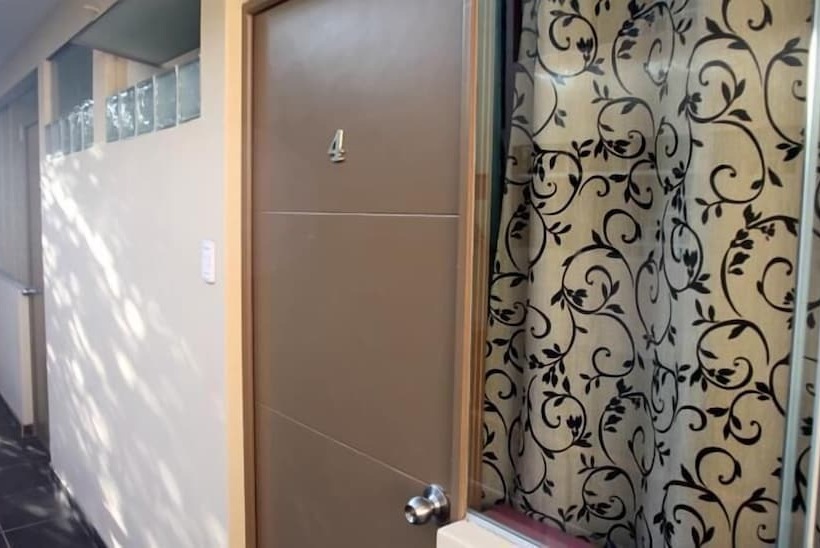 Общежитие The Florian's B&B