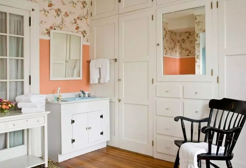 Bed & Breakfast Hampton Terrace Inn