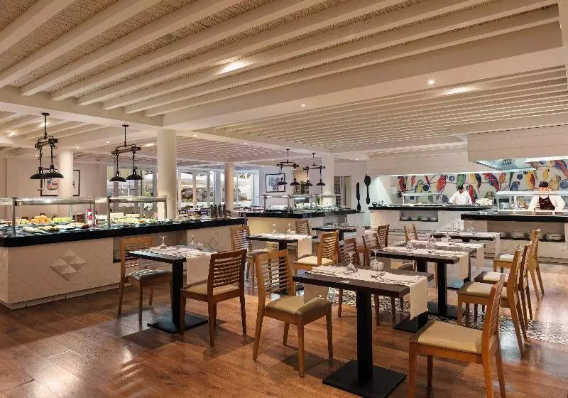 Hotelli H10 Ocean Suites