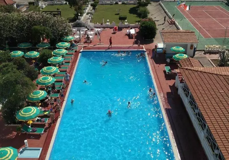 هتل International Resort