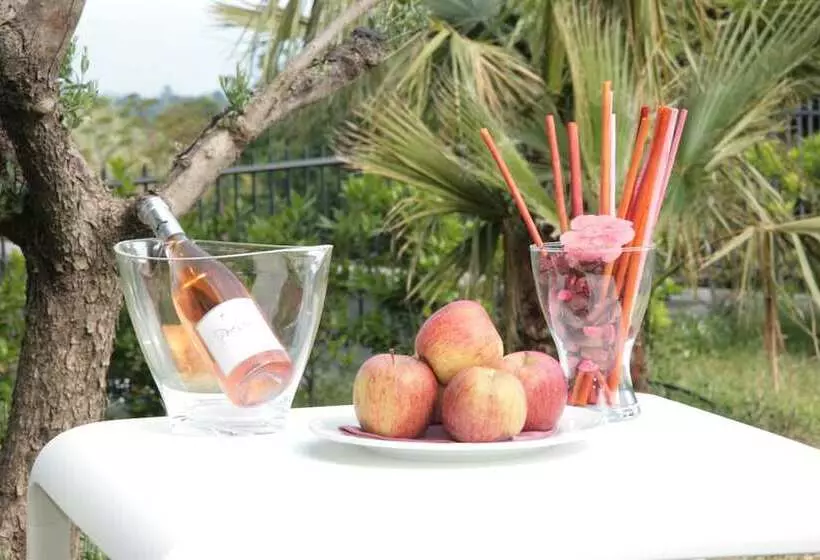 هتل Mareneve Resort