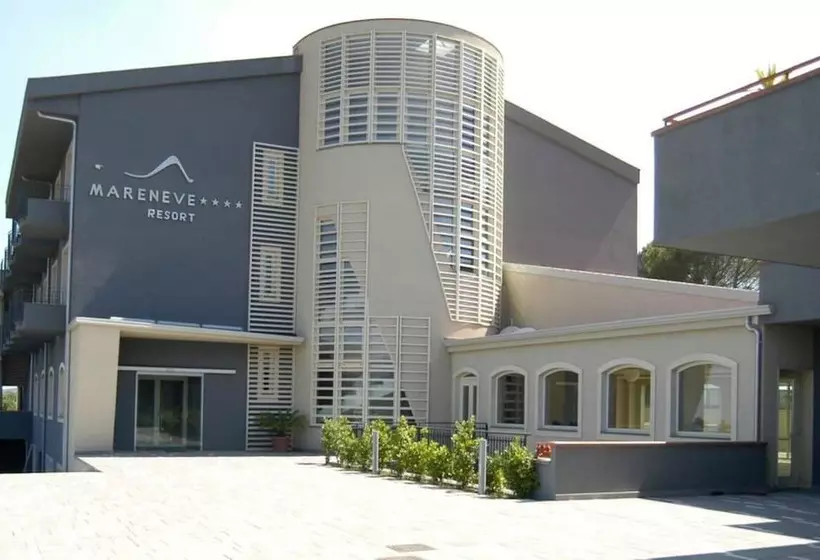 هتل Mareneve Resort