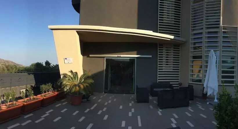 هتل Mareneve Resort