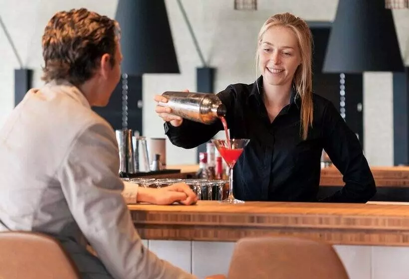 Отель Mercure  Amsterdam Sloterdijk Station