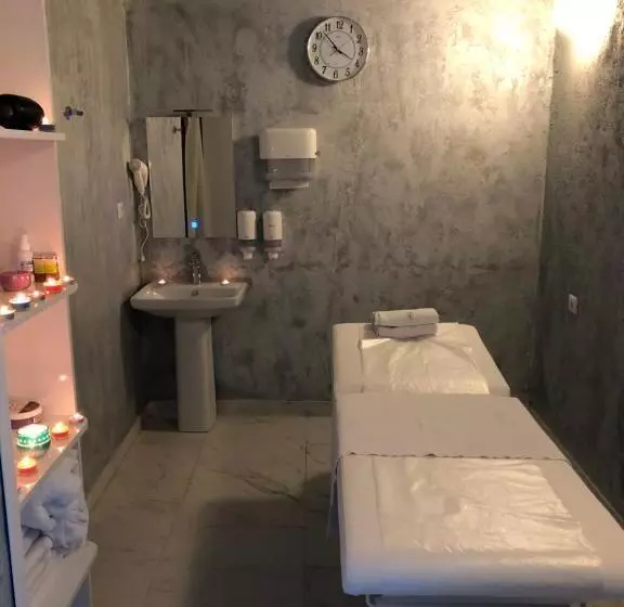 هتل Passage Boutique