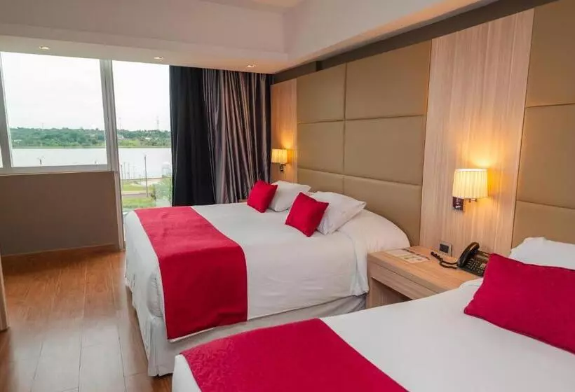 Savoy Hotel Encarnación