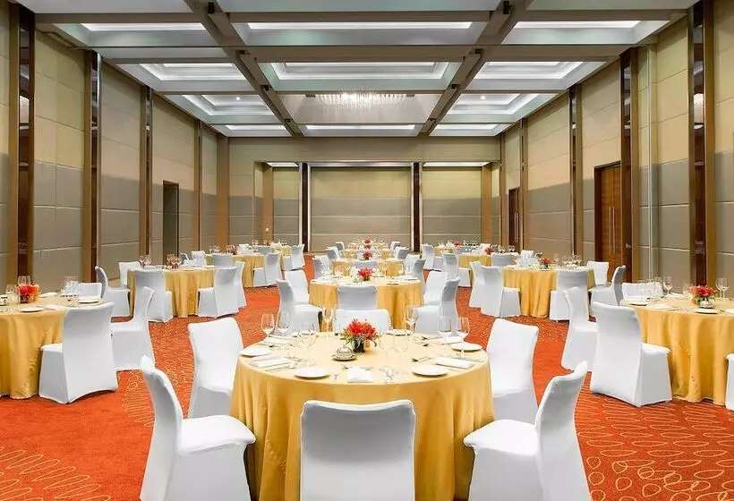 בית מלון כפרי Sheraton Hyderabad