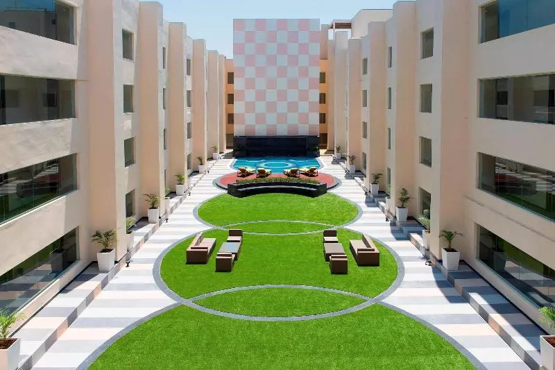 בית מלון כפרי Sheraton Hyderabad