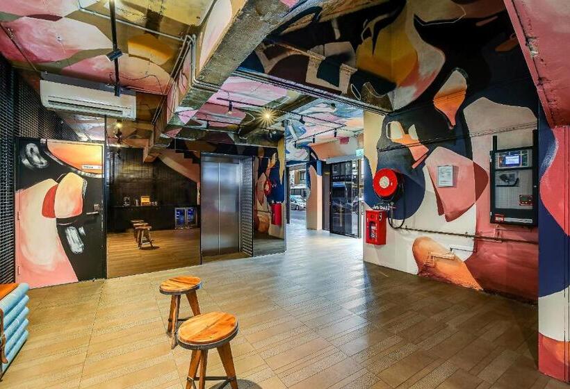 בית מלון כפרי The Urban Newtown