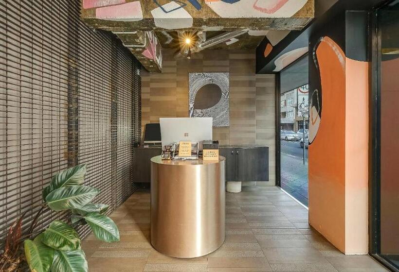 בית מלון כפרי The Urban Newtown