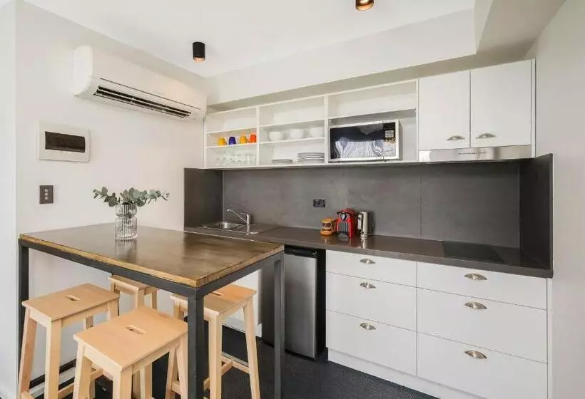 Hotel The Urban Newtown