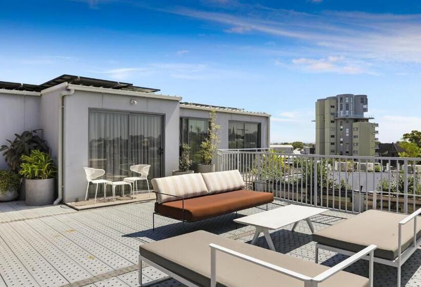 בית מלון כפרי The Urban Newtown