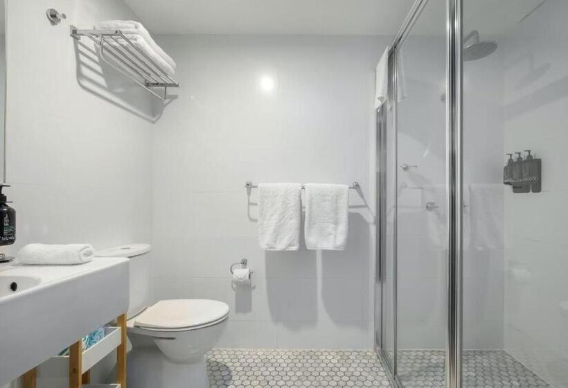 בית מלון כפרי The Urban Newtown