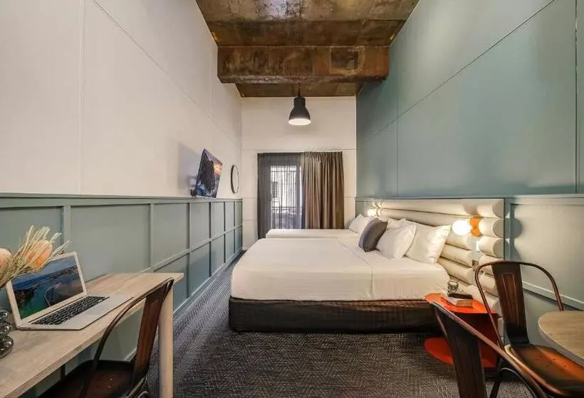 Hotel The Urban Newtown