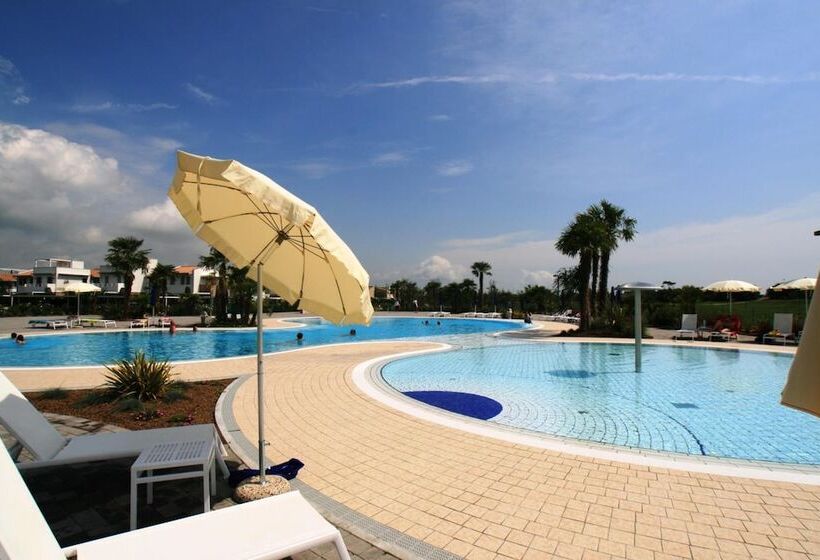 בית מלון כפרי Villaggio Laguna Blu