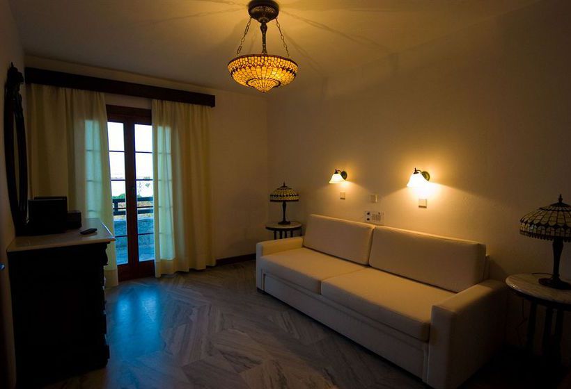 Porto Paros Hotel & Villas