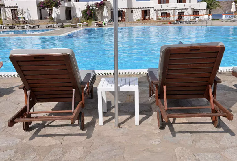 Porto Paros Hotel & Villas