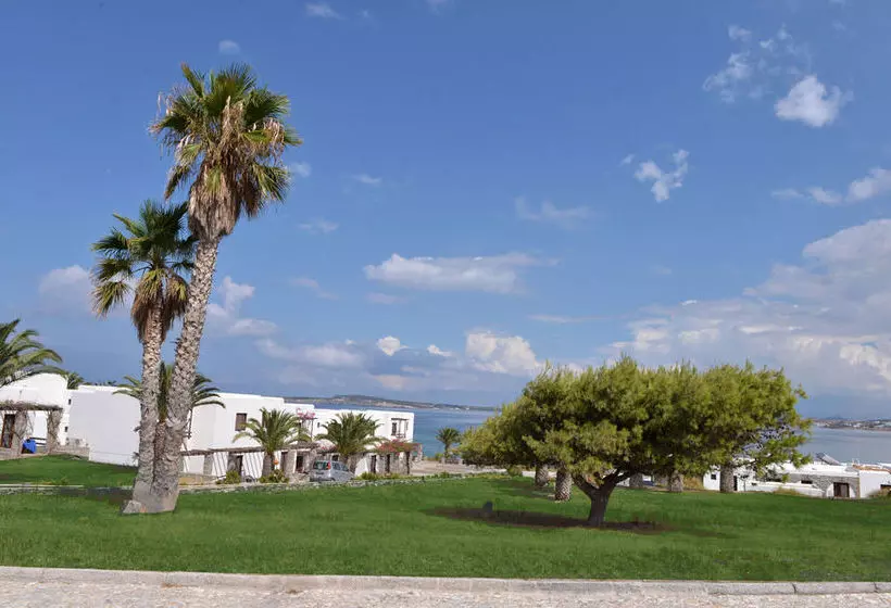 Porto Paros Hotel & Villas