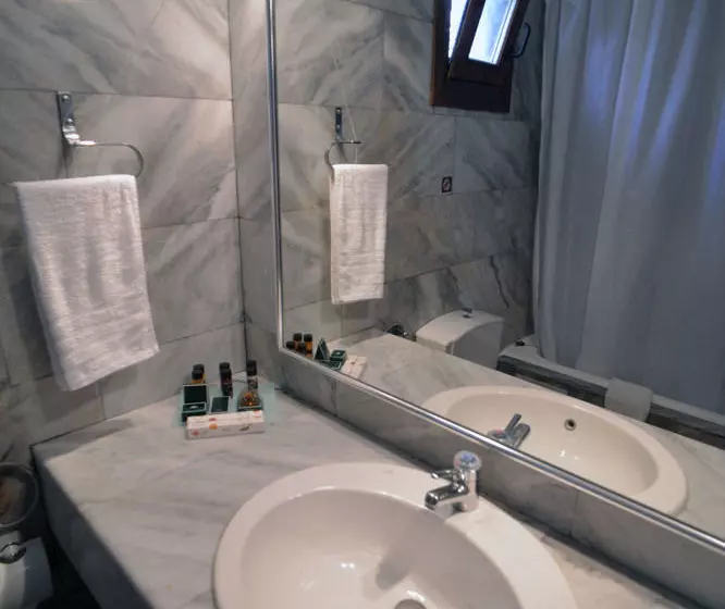 Porto Paros Hotel & Villas