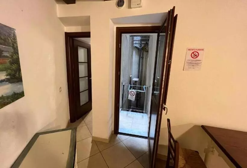 تختخواب و صبحانه L Antica Torre Caralis Holiday
