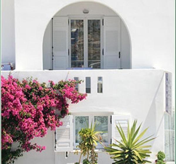 Loukia Apartments & Studios