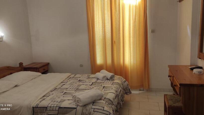 Loukia Apartments & Studios