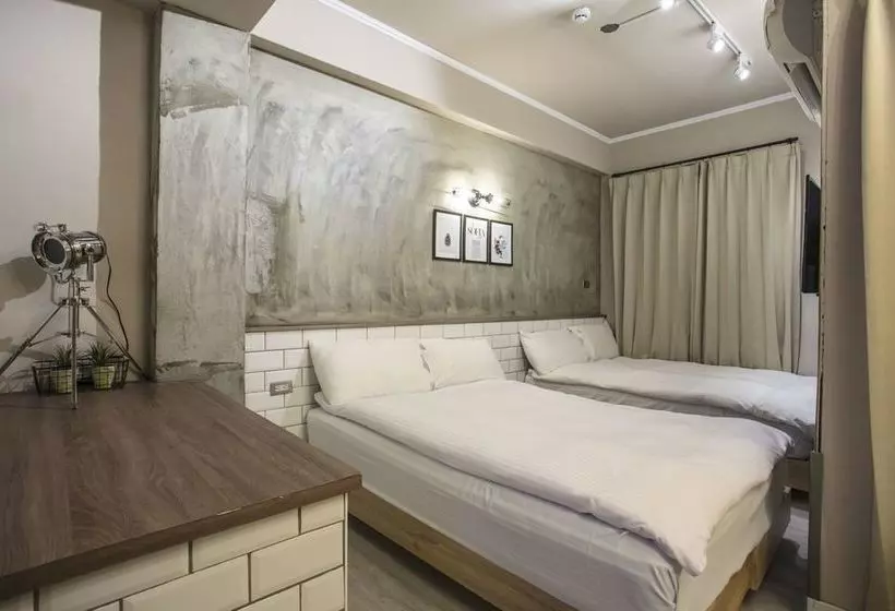 ペンション Tomer Hostel