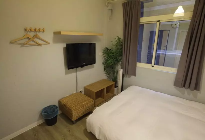 ペンション Tomer Hostel