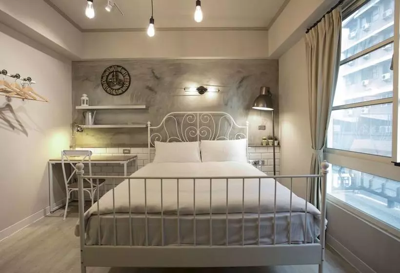 ペンション Tomer Hostel