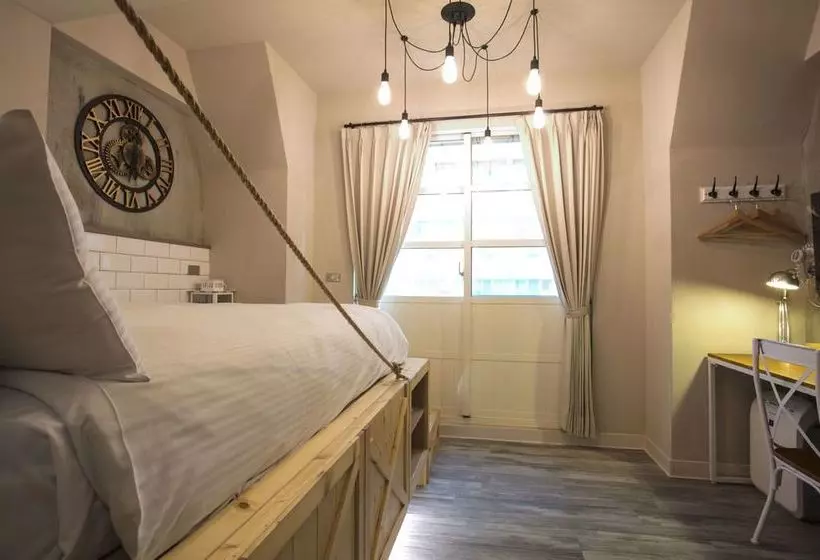 ペンション Tomer Hostel