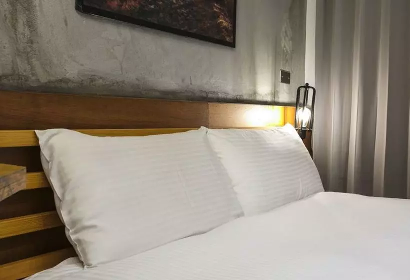 ペンション Tomer Hostel