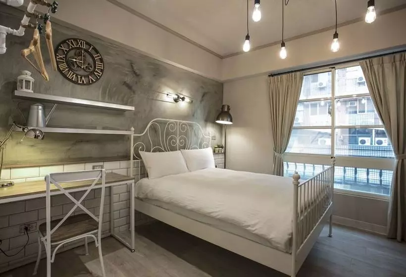 ペンション Tomer Hostel