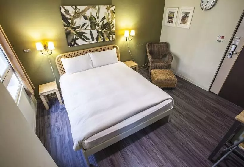 ペンション Tomer Hostel