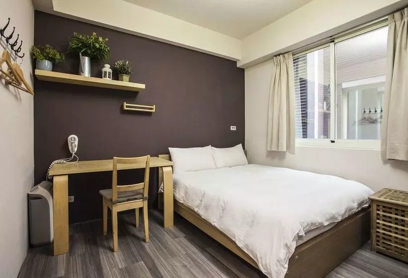 ペンション Tomer Hostel