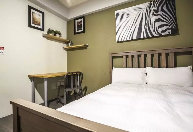 ペンション Tomer Hostel